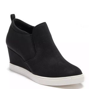 Susina Wedge Sneaker 9